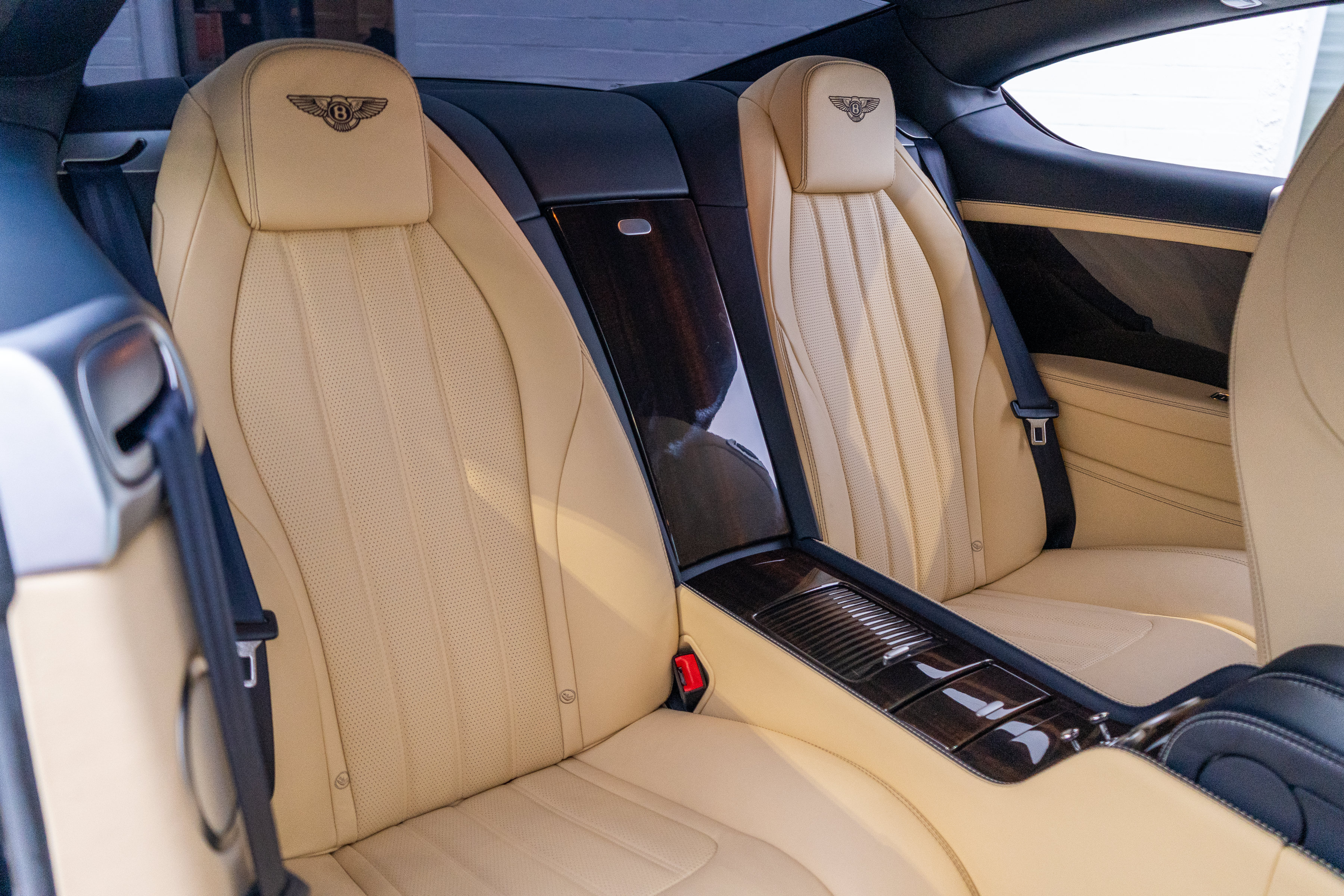 Used 2014 Bentley Continental GT V8 S AWD/4WD image 35