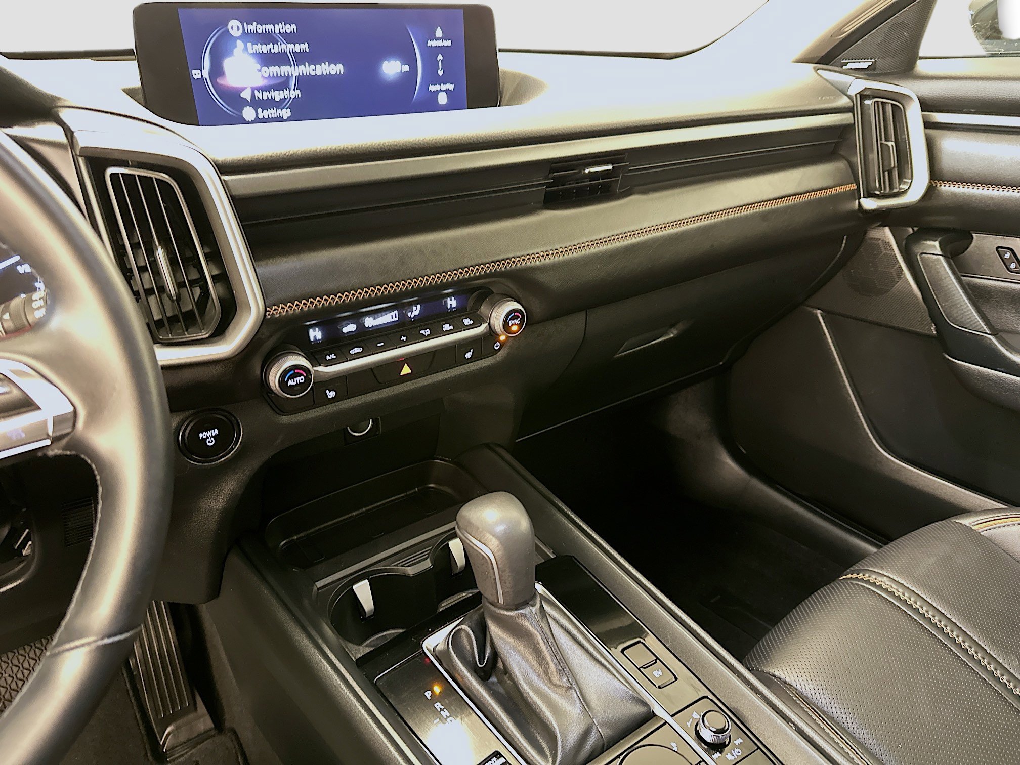 Used 2025 MAZDA CX-50 AWD 2.5 Hybrid w/ Premium Pkg image 26