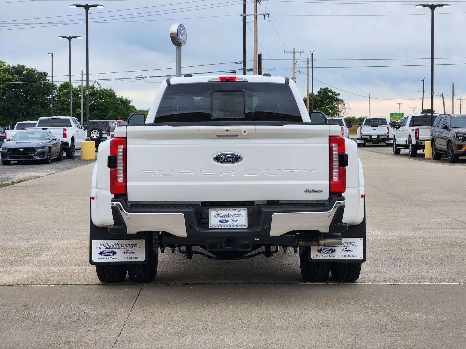 New 2026 Ford F350 Lariat w/ FX4 Off-Road Package AWD/4WD image 8