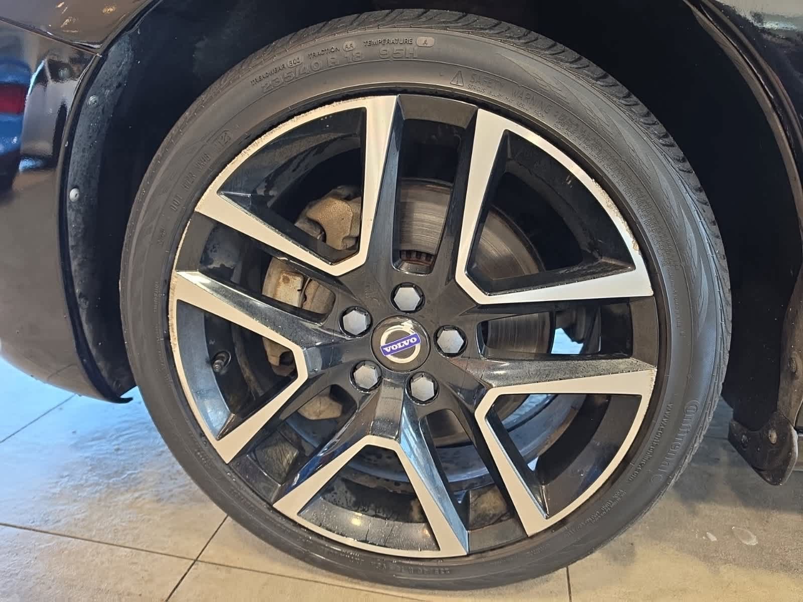 Used 2018 Volvo S60 T5 Dynamic w/ Protection Package AWD/4WD image 14