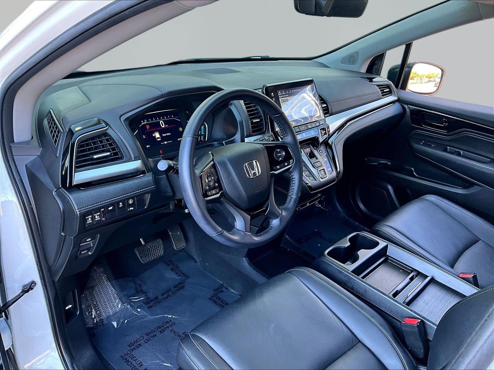 Used 2023 Honda Odyssey Touring image 16