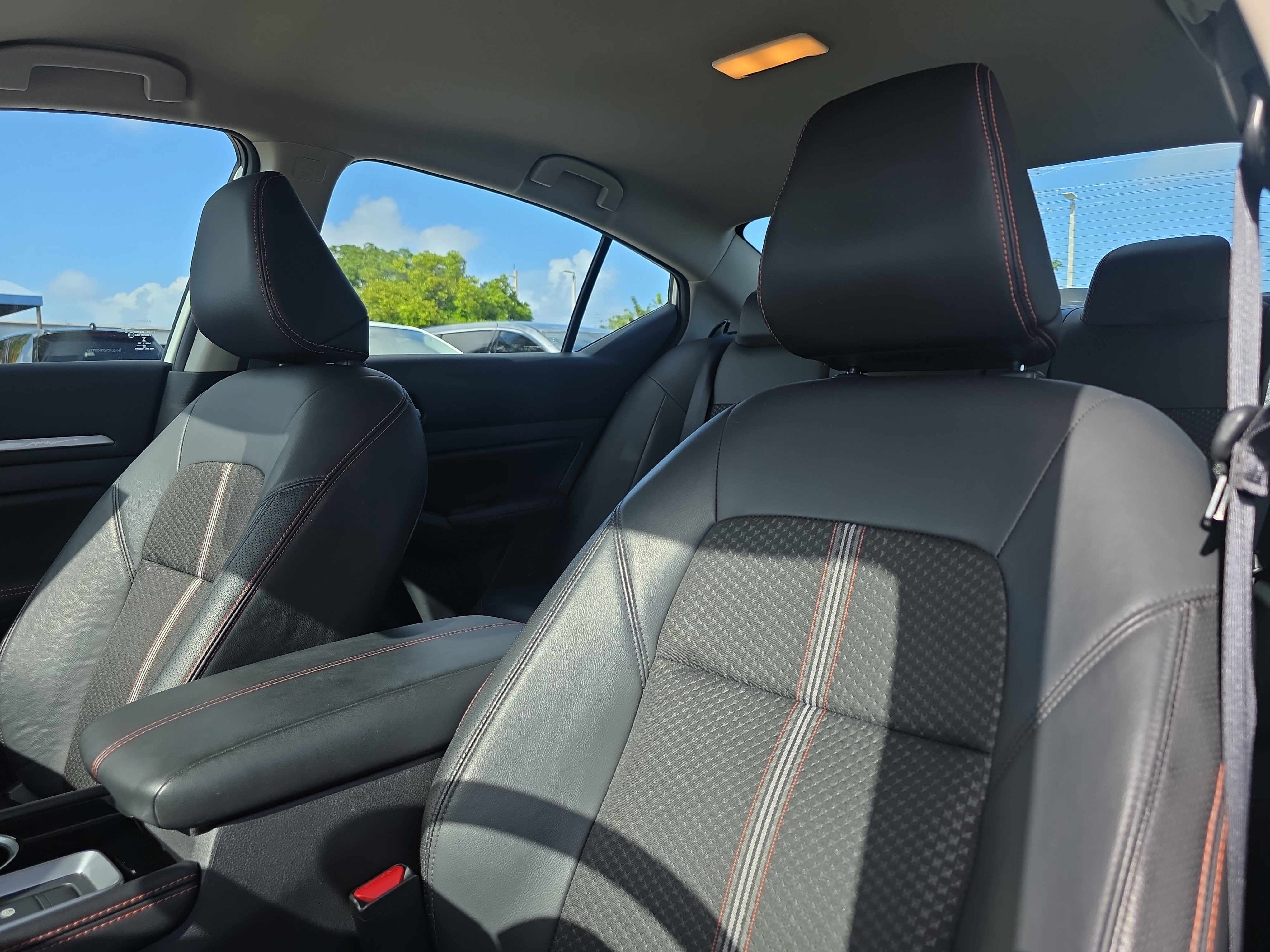 Used 2025 Nissan Altima 2.5 SR AWD/4WD image 29