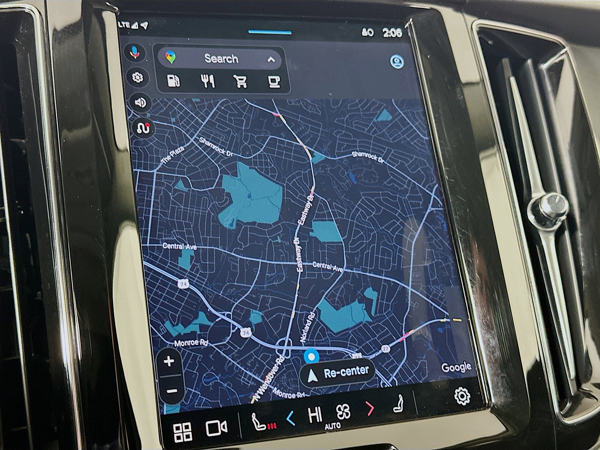 Used 2025 Volvo XC60 B5 Plus image 22