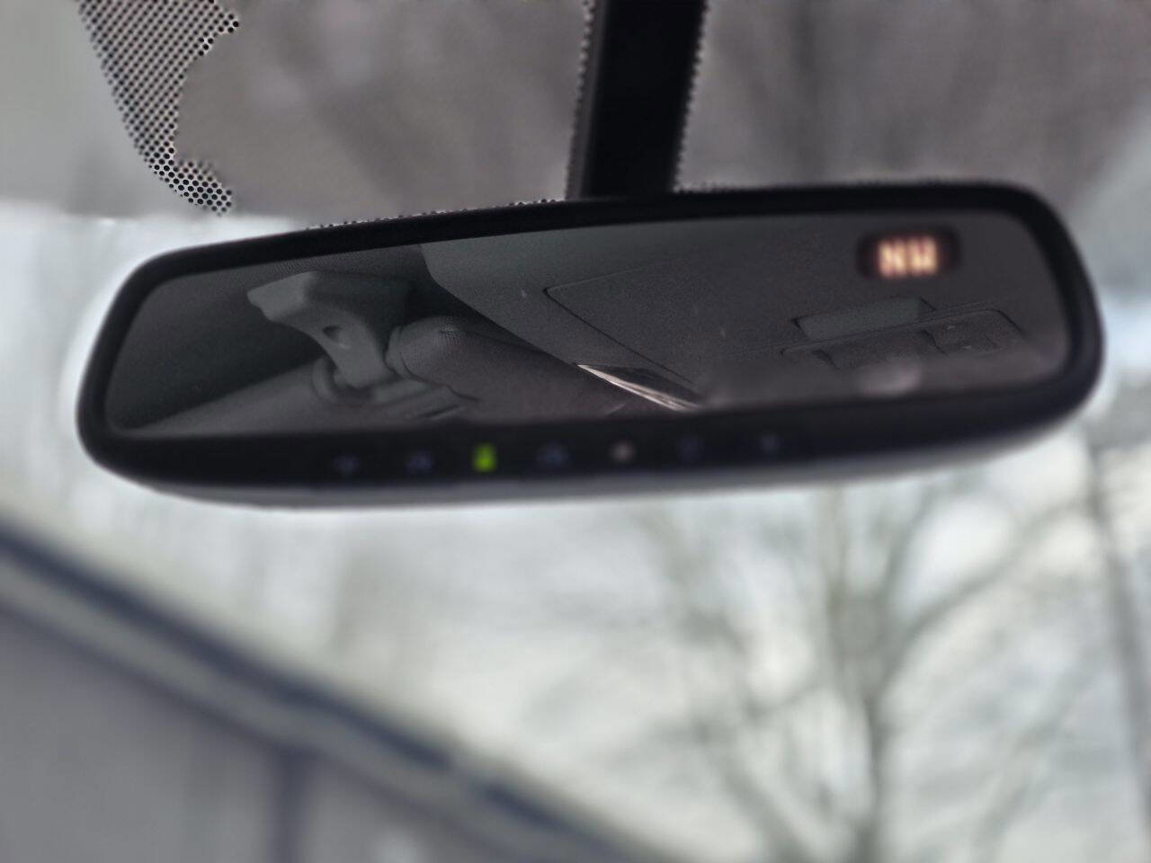 Used 2015 Toyota Tundra Platinum image 39