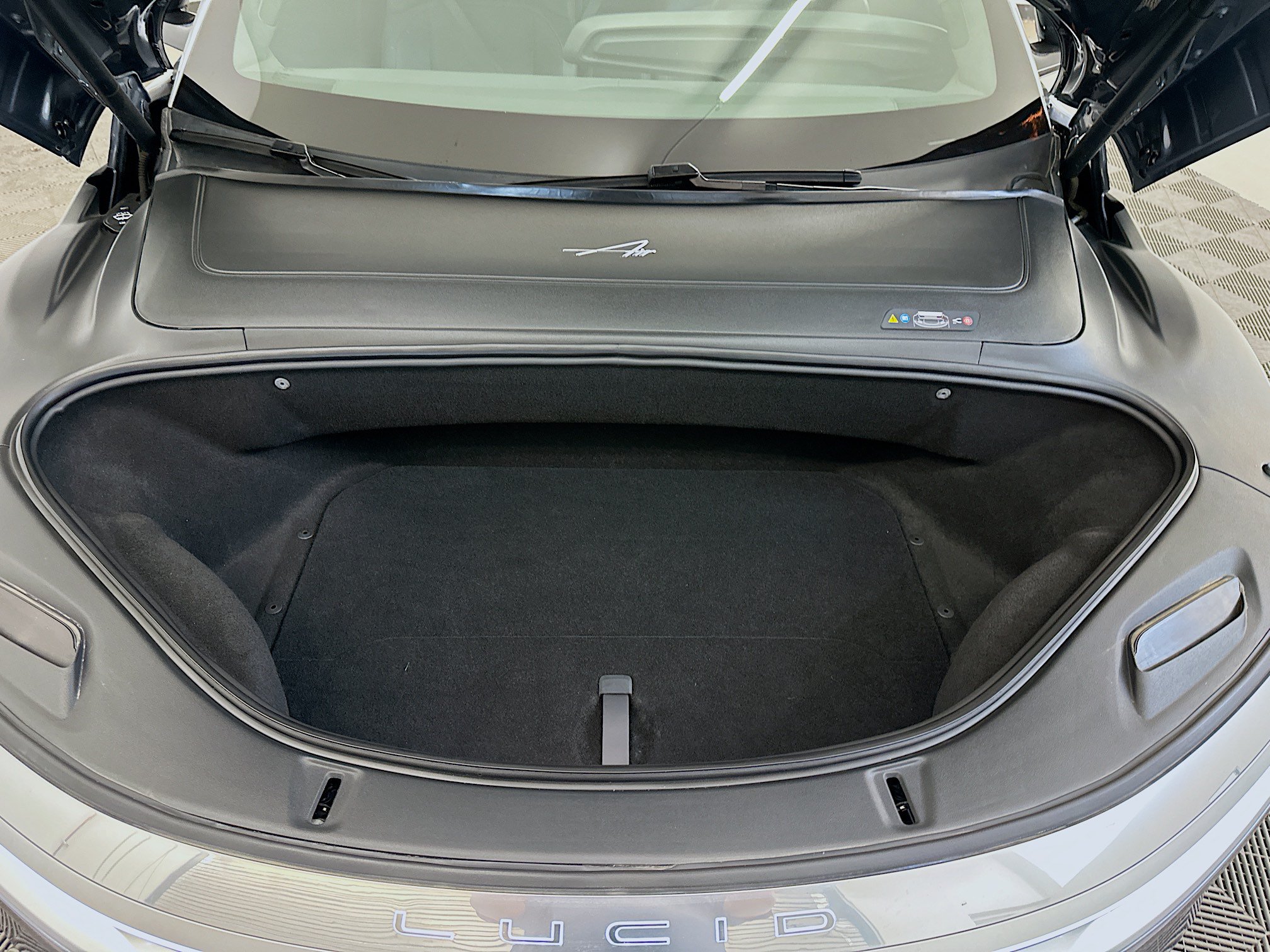 Used 2024 Lucid Air Touring AWD/4WD image 36
