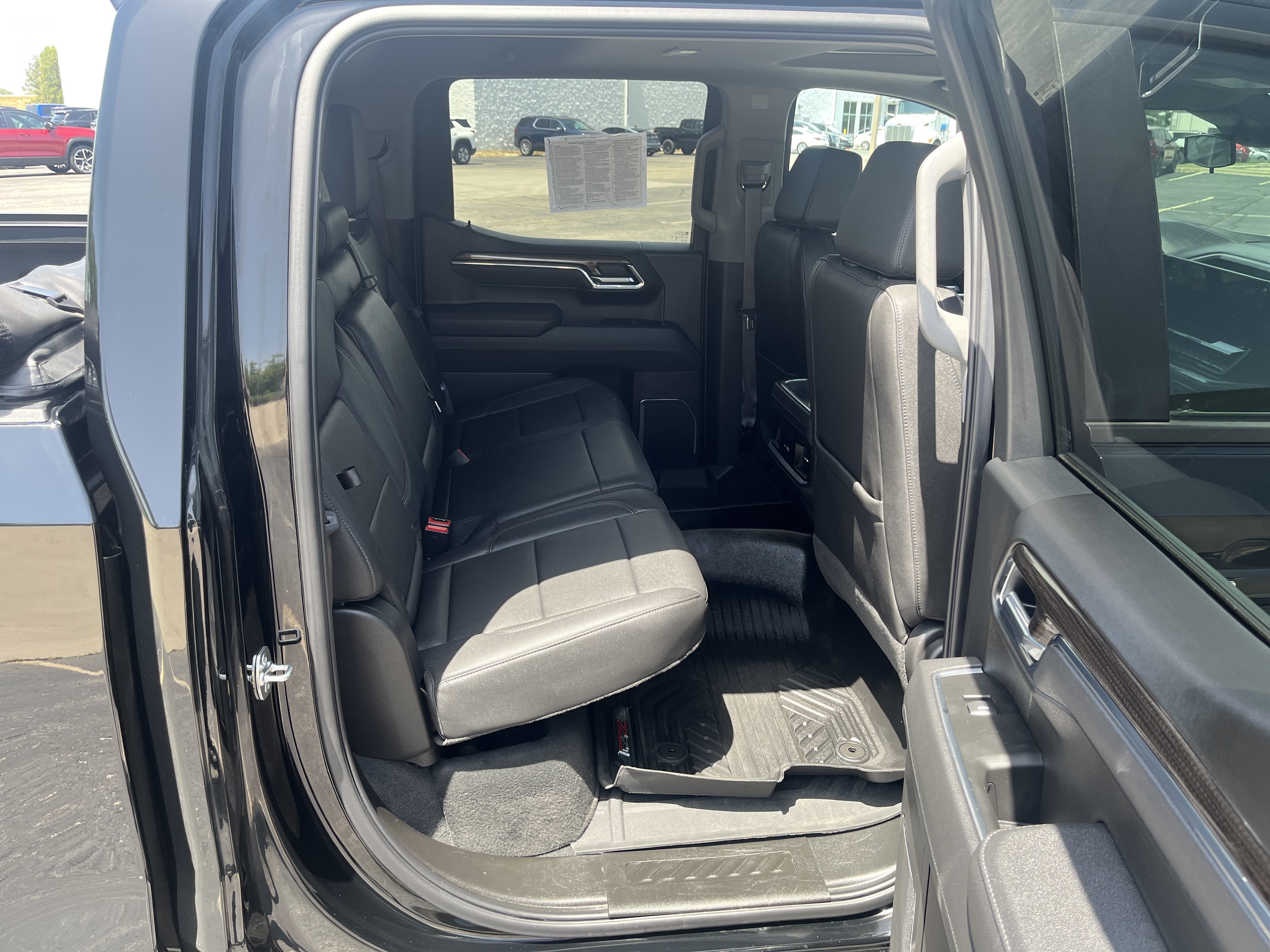Used 2025 Chevrolet Silverado 1500 RST w/ RST All Star Premium Package AWD/4WD image 14