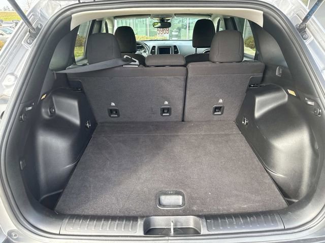 Used 2021 Jeep Cherokee Latitude image 12