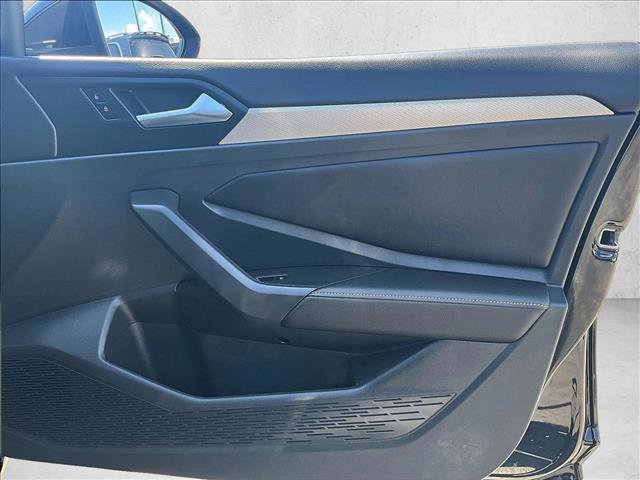 Used 2023 Volkswagen Jetta S image 17