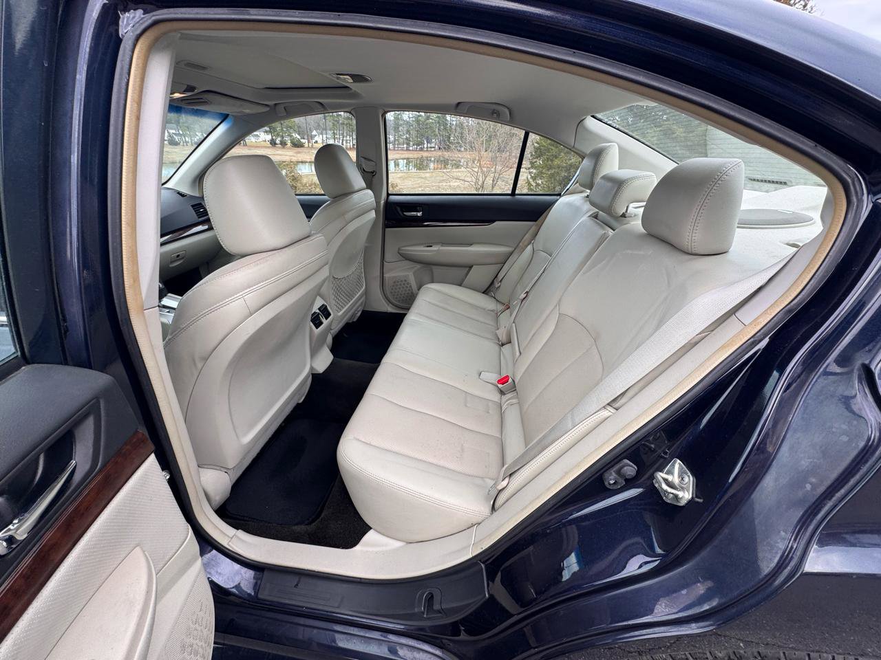 Used 2014 Subaru Legacy 2.5i Limited w/ Moonroof Package AWD/4WD image 16