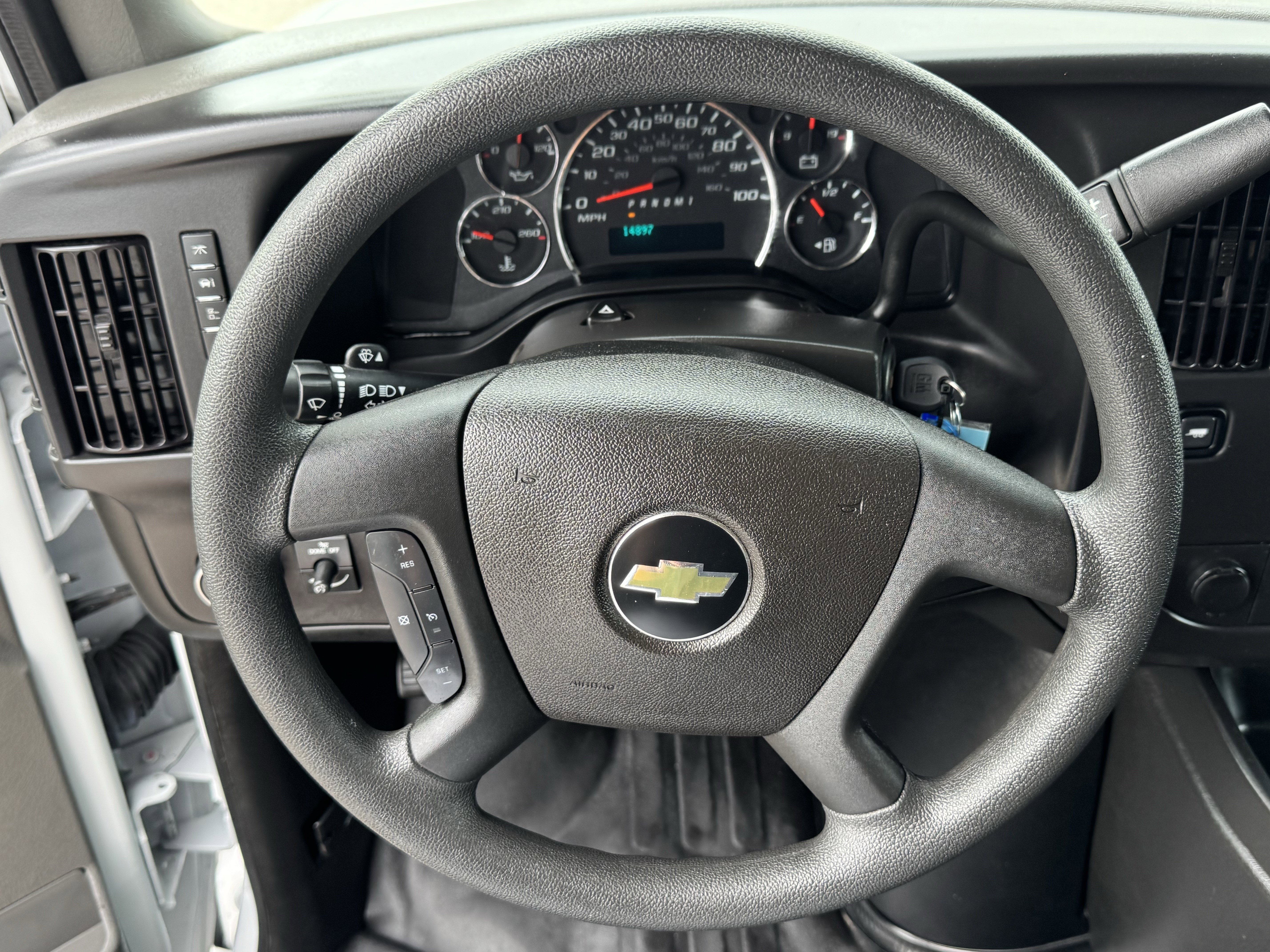 Used 2024 Chevrolet Express 2500 w/ Driver Convenience Package RWD image 15