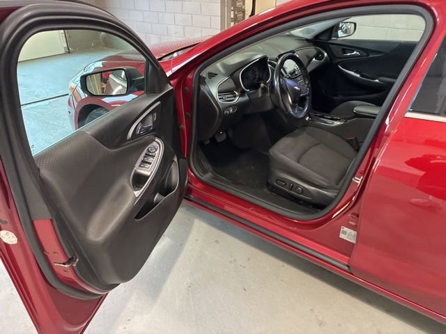 Used 2019 Chevrolet Malibu RS image 9