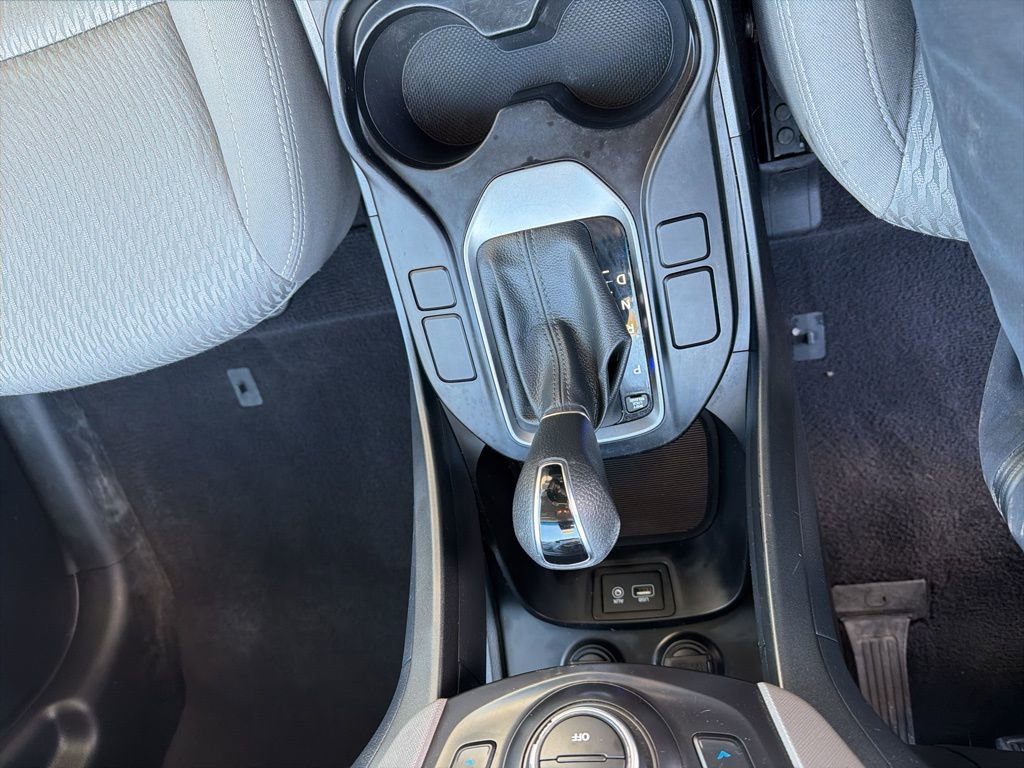 Used 2017 Hyundai Santa Fe SE image 27