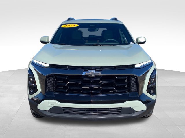 Certified 2025 Chevrolet Equinox ACTIV w/ Safety and Technology Package AWD/4WD image 2