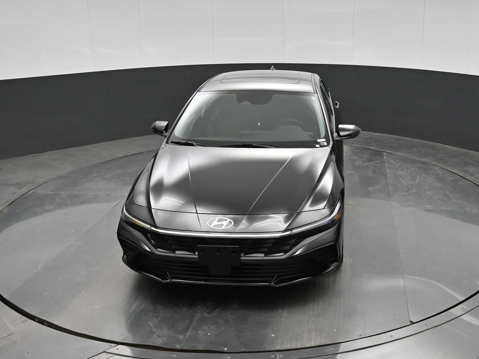 New 2026 Hyundai Elantra Limited FWD image 26