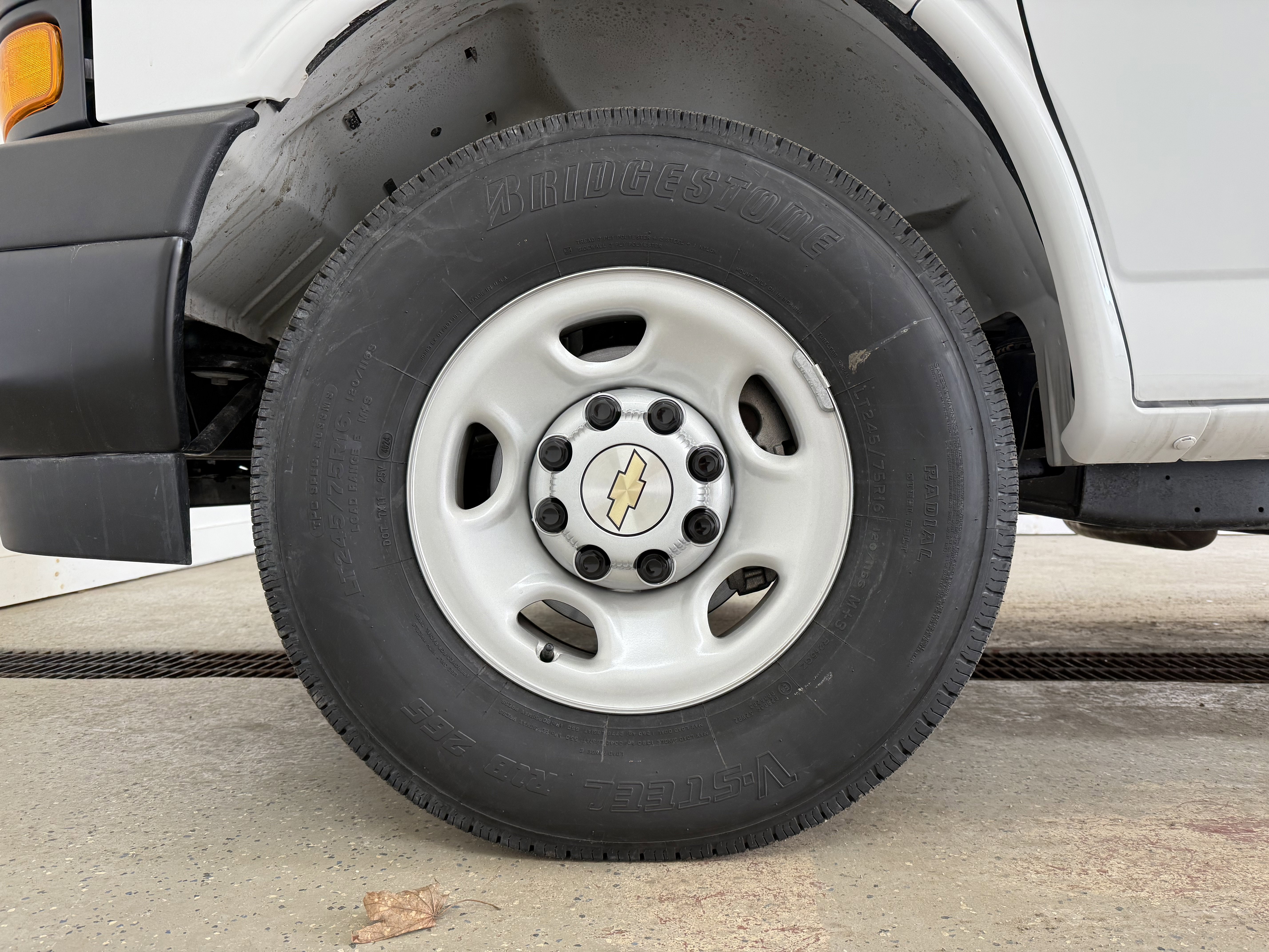 New 2025 Chevrolet Express 3500 w/ Driver Convenience Package image 7