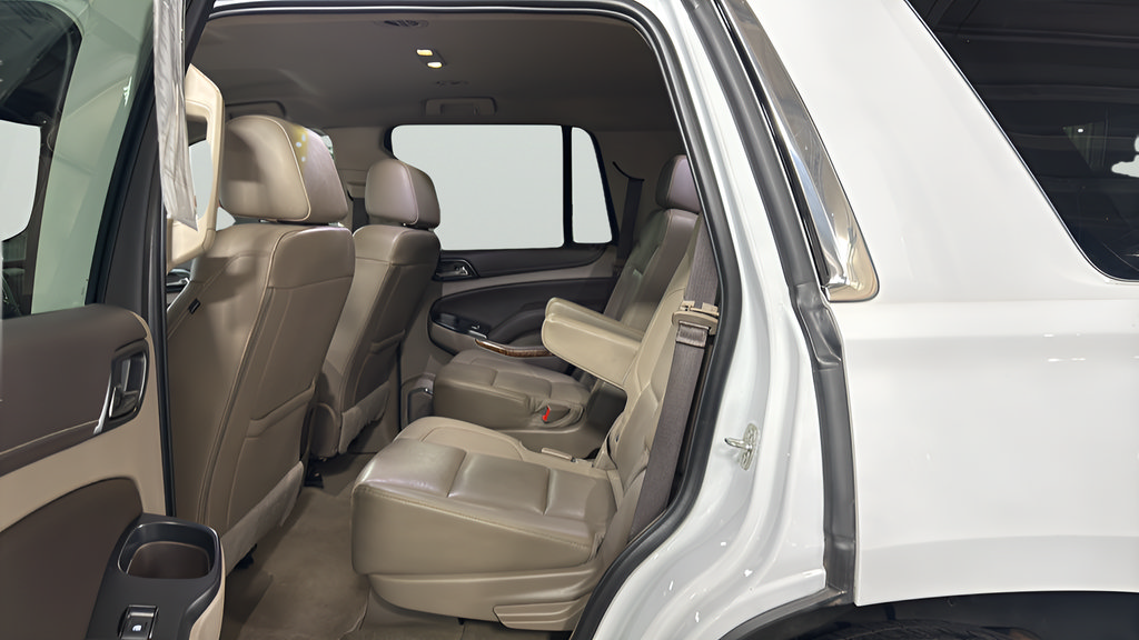 Used 2020 Chevrolet Tahoe Premier AWD/4WD image 29