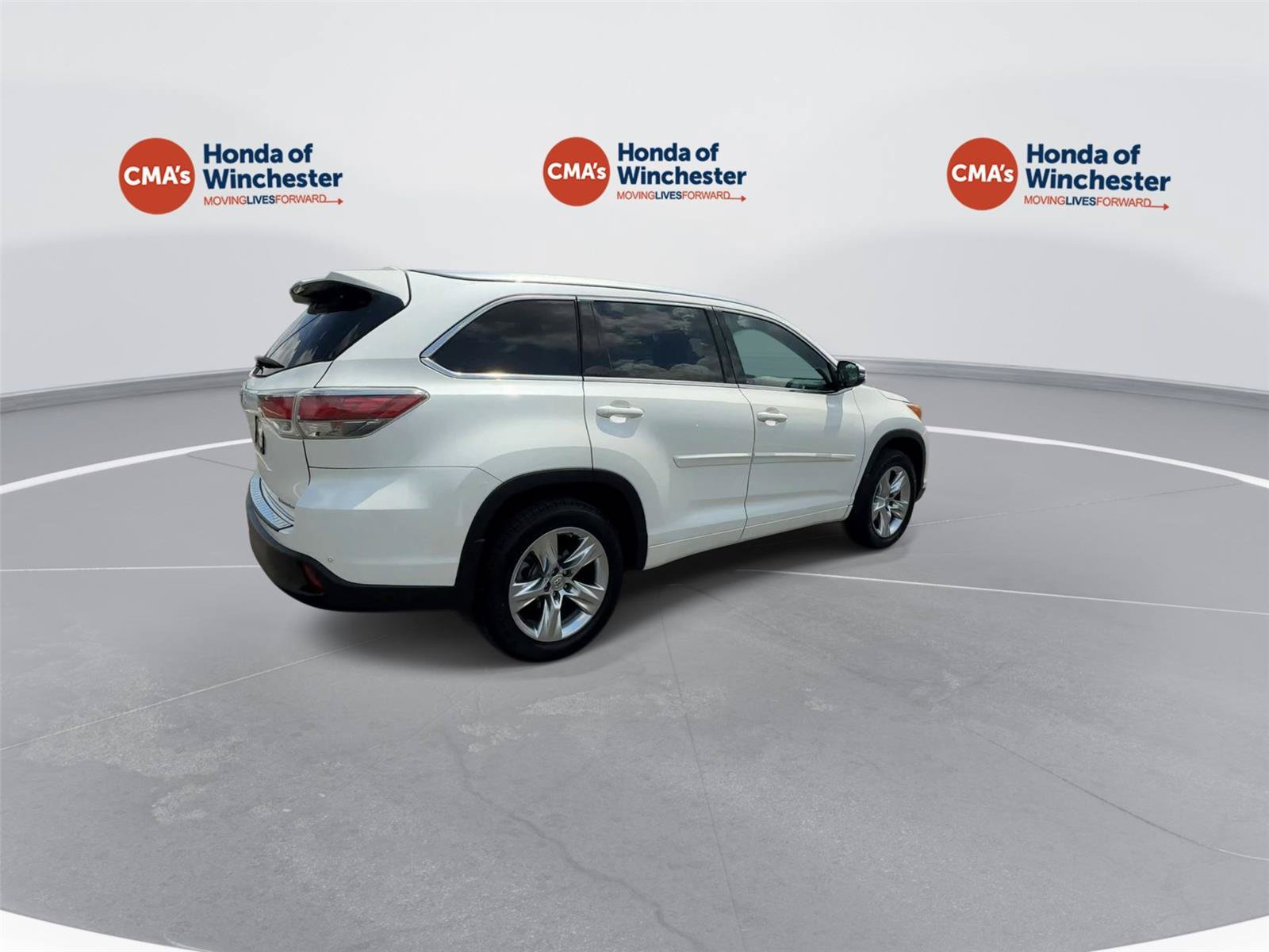 Used 2015 Toyota Highlander Limited AWD/4WD image 9