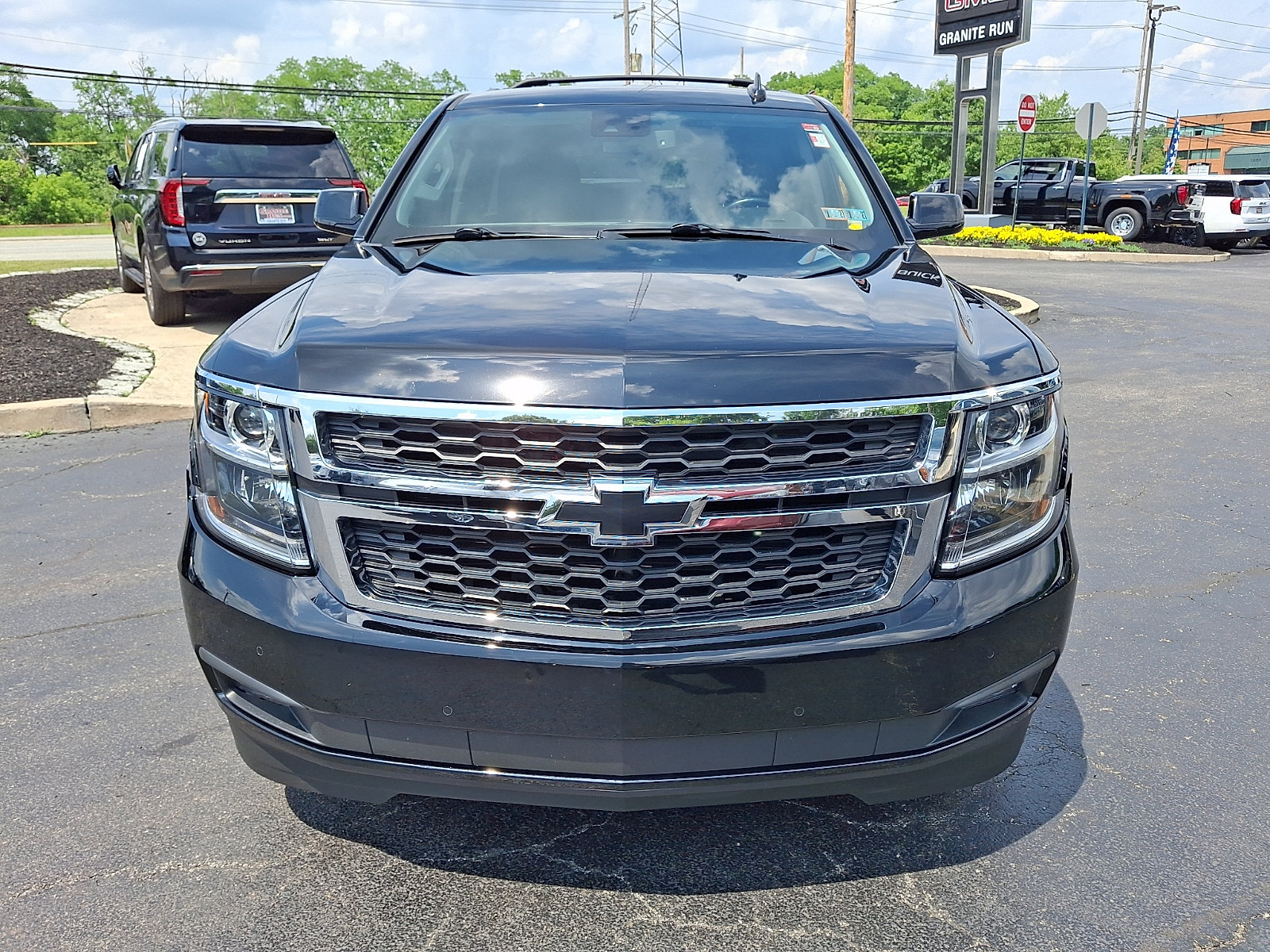 Used 2020 Chevrolet Suburban LT w/ Luxury Package AWD/4WD video 2