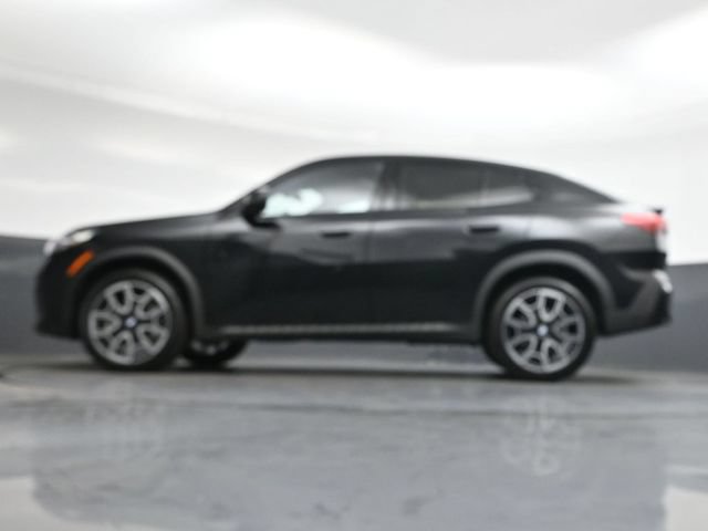 Used 2025 BMW X2 xDrive28i w/ Technology Package AWD/4WD image 34