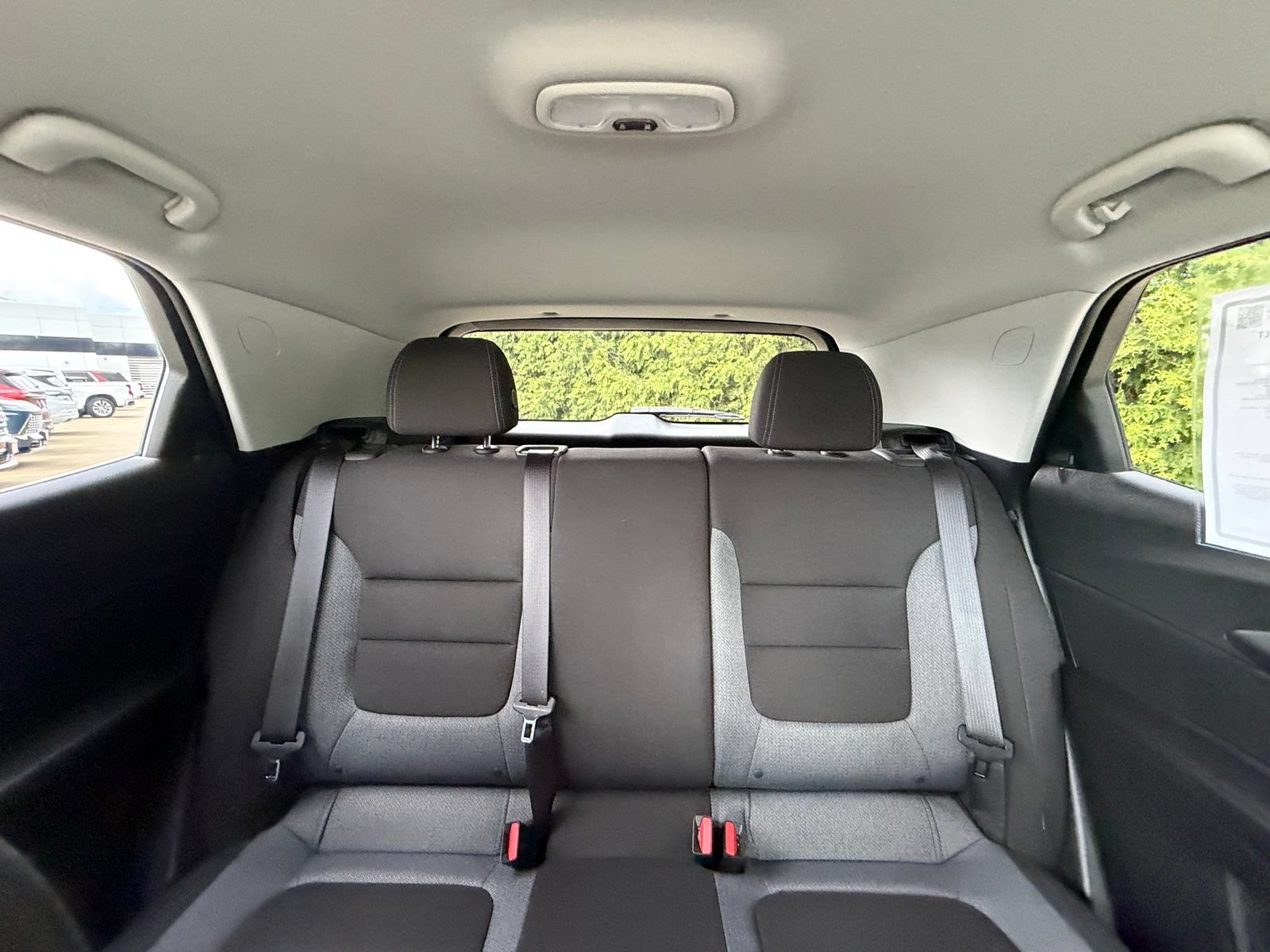Used 2023 Chevrolet TrailBlazer LT FWD image 3