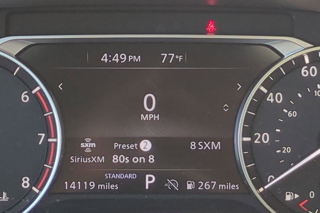 Certified 2024 Nissan Rogue SV FWD image 22