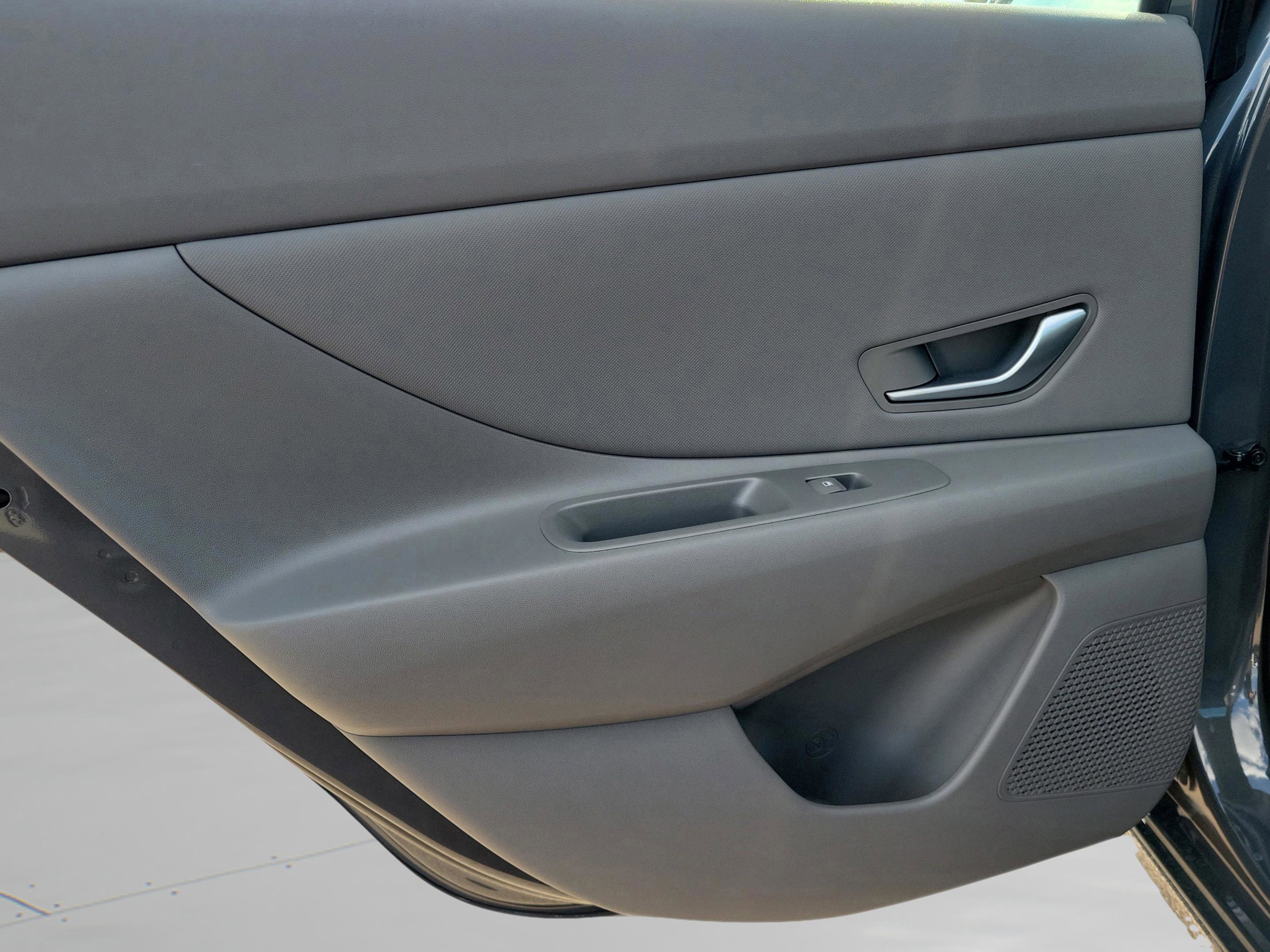 New 2026 Hyundai Elantra SEL Sport image 30