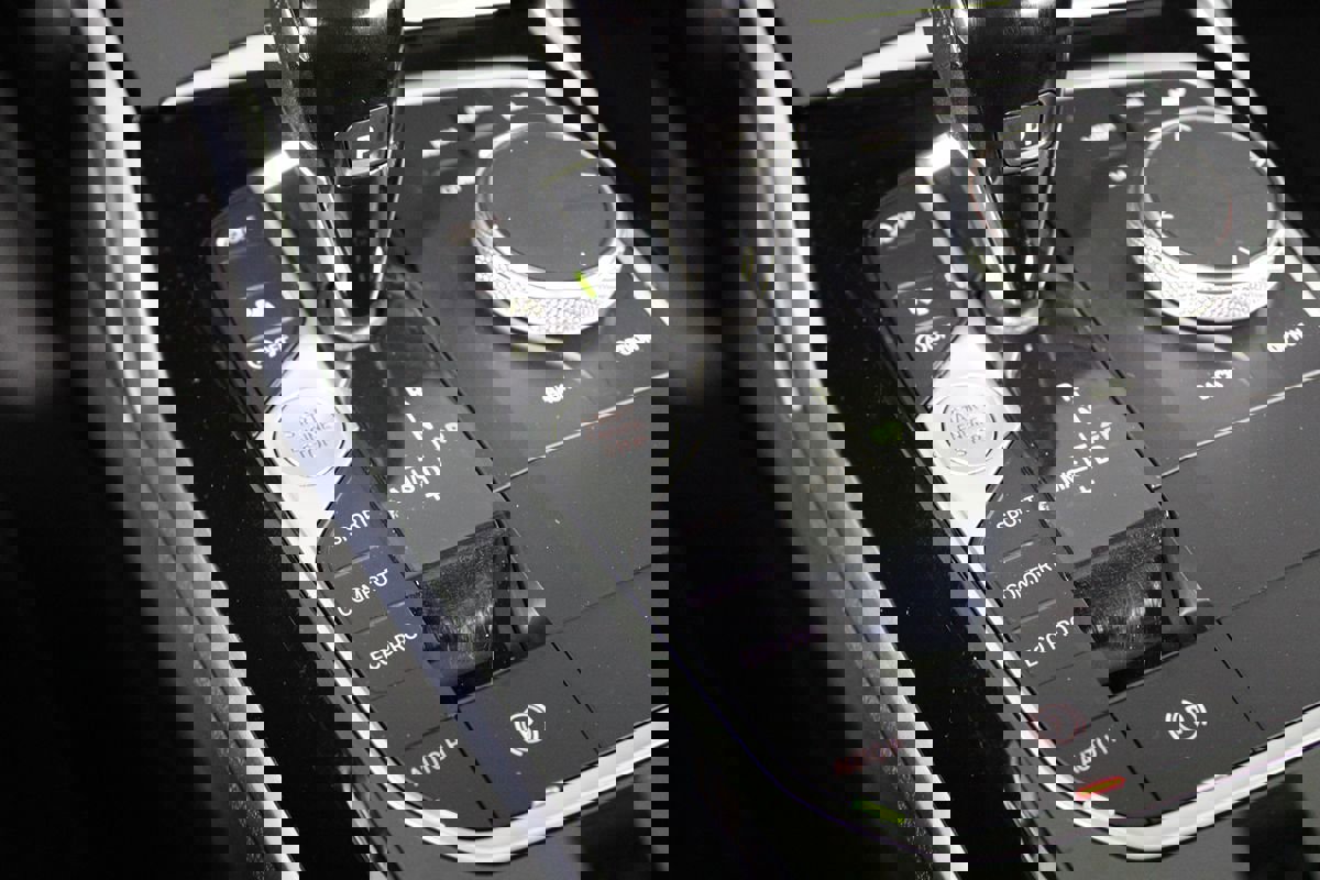 Used 2022 BMW 230i Coupe w/ Premium Package 2 image 11