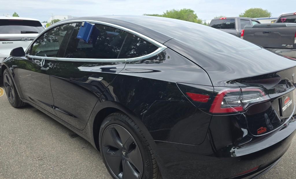 Used 2019 Tesla Model 3 Long Range RWD image 3