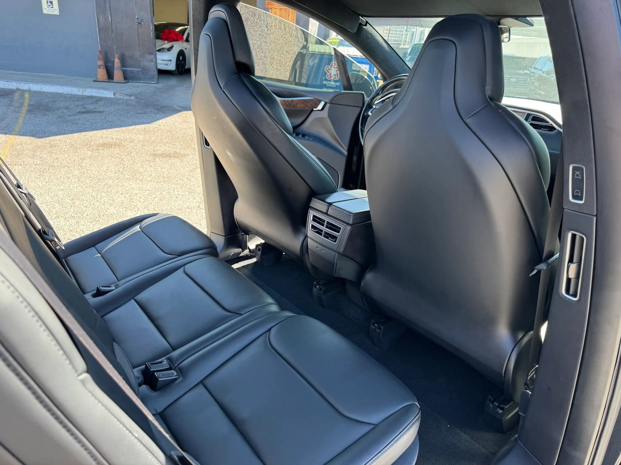 Used 2017 Tesla Model X 100D image 21