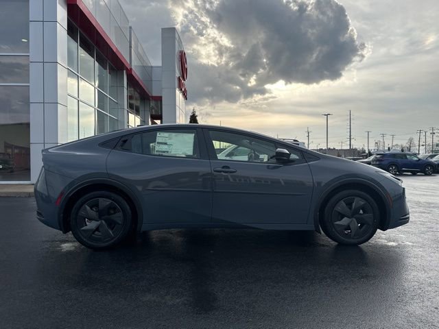 New 2026 Toyota Prius LE image 8