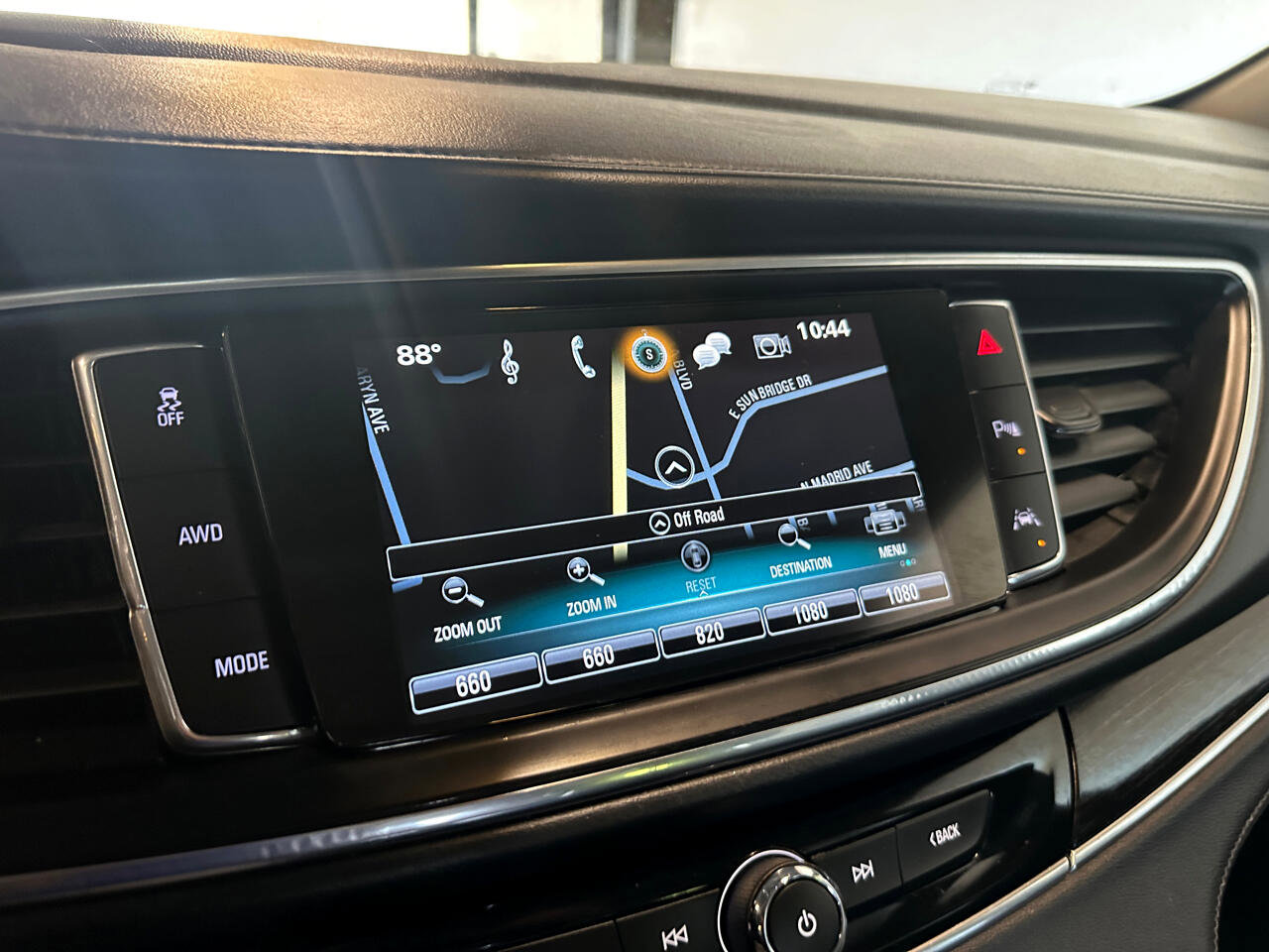 Used 2019 Buick Enclave Avenir w/ Avenir Technology Package image 14