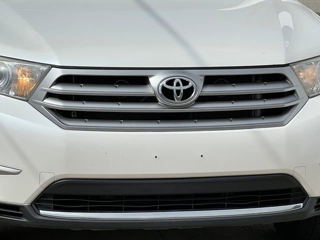 Used 2013 Toyota Highlander Limited image 40