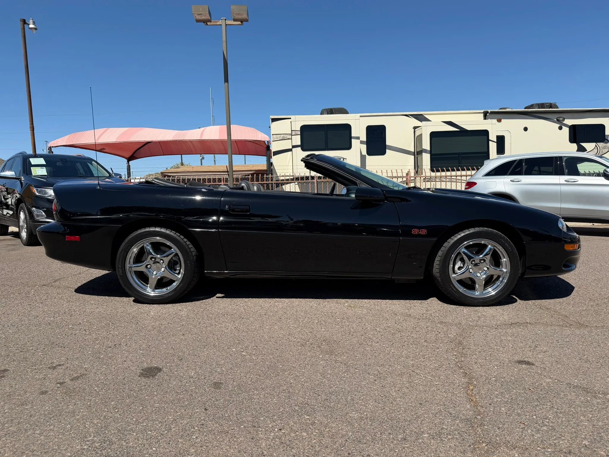 Used 2000 Chevrolet Camaro Z28 w/ SS Performance/Appearance Pkg RWD image 5