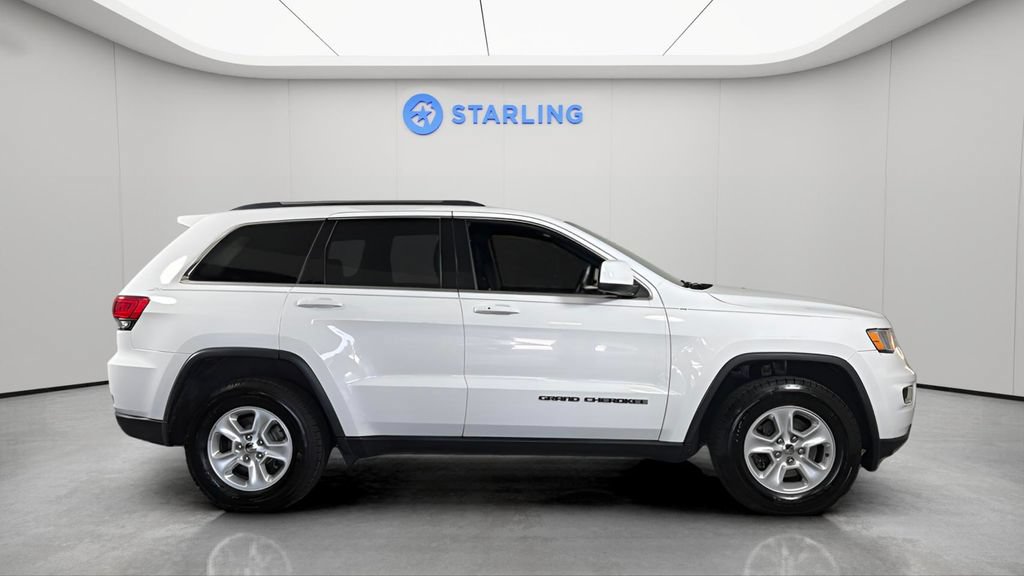 Used 2017 Jeep Grand Cherokee Laredo w/ Quick Order Package 2BE RWD image 12