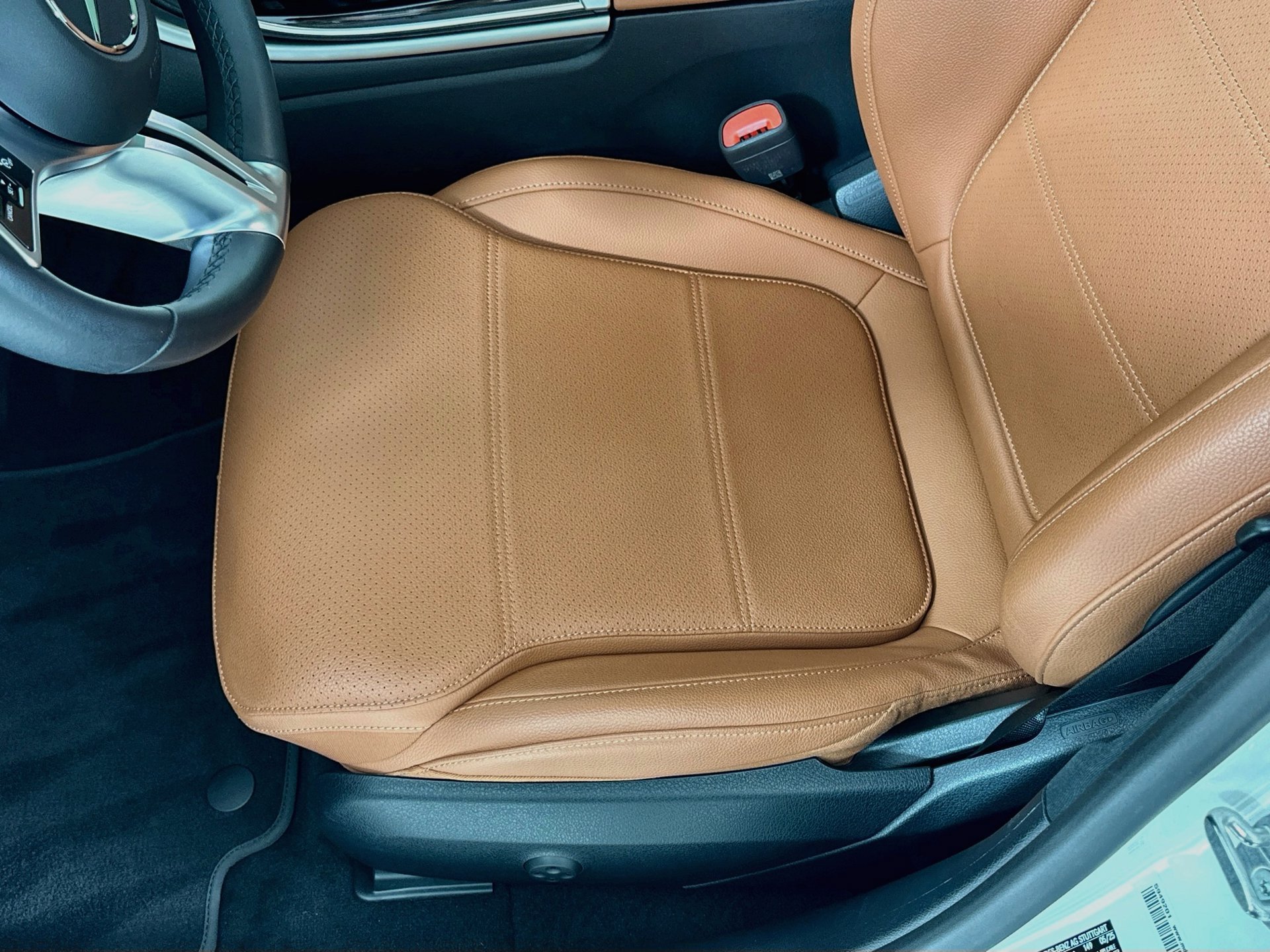 Certified 2025 Mercedes-Benz C 300 Sedan image 20