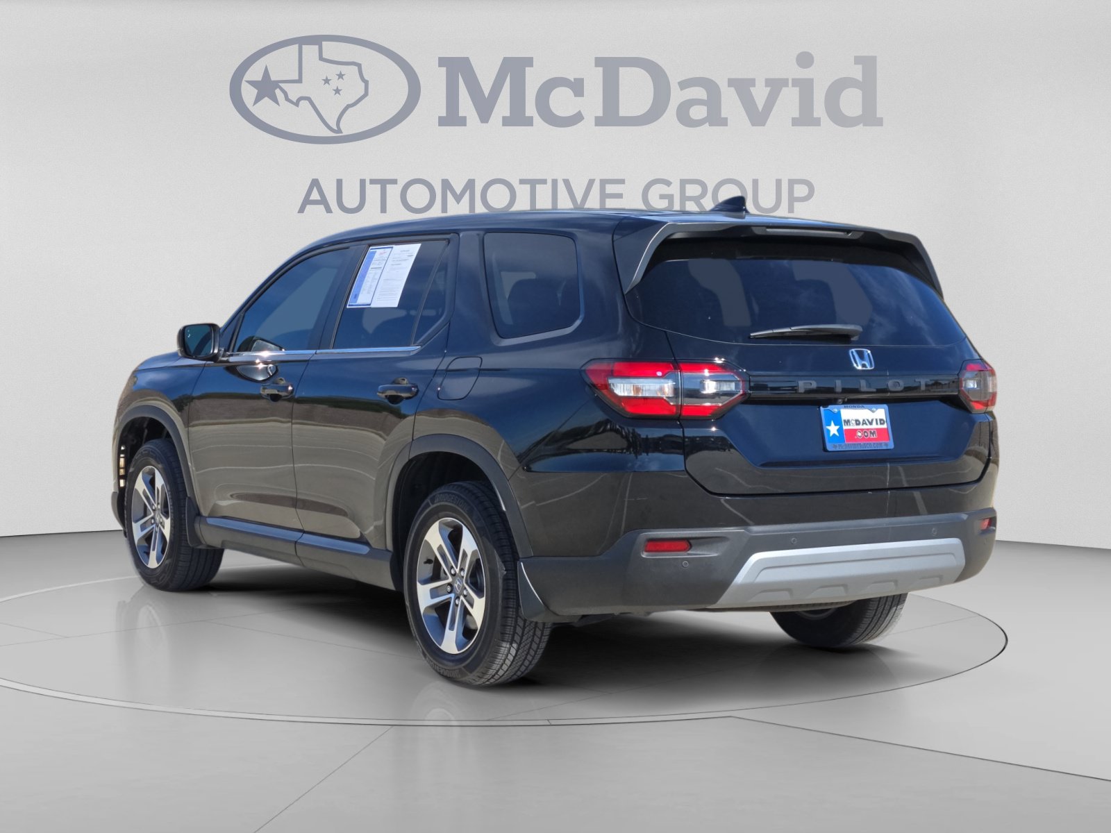 Used 2024 Honda Pilot EX-L image 4