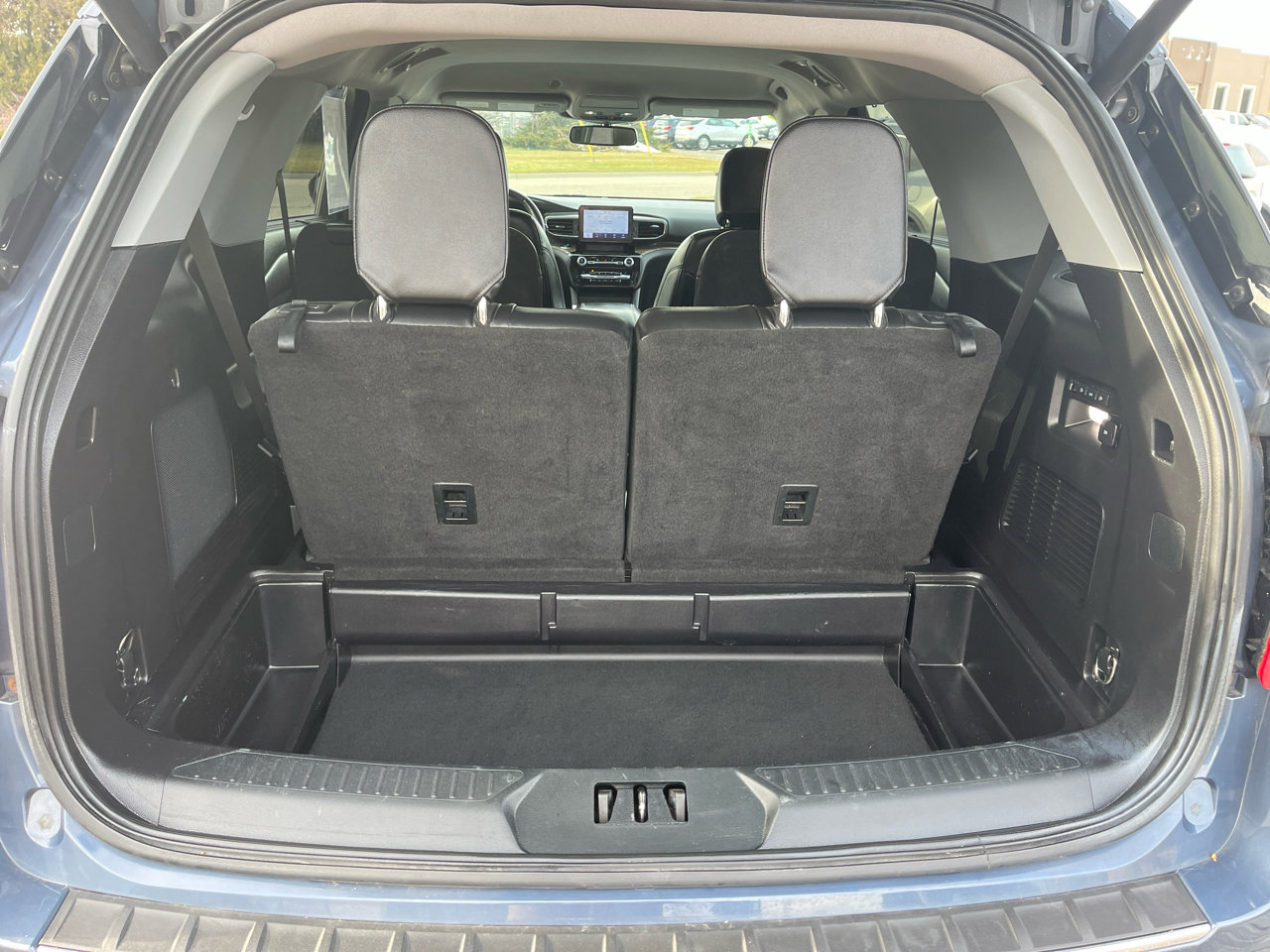 Used 2021 Ford Explorer Limited w/ Equipment Group 301A image 19