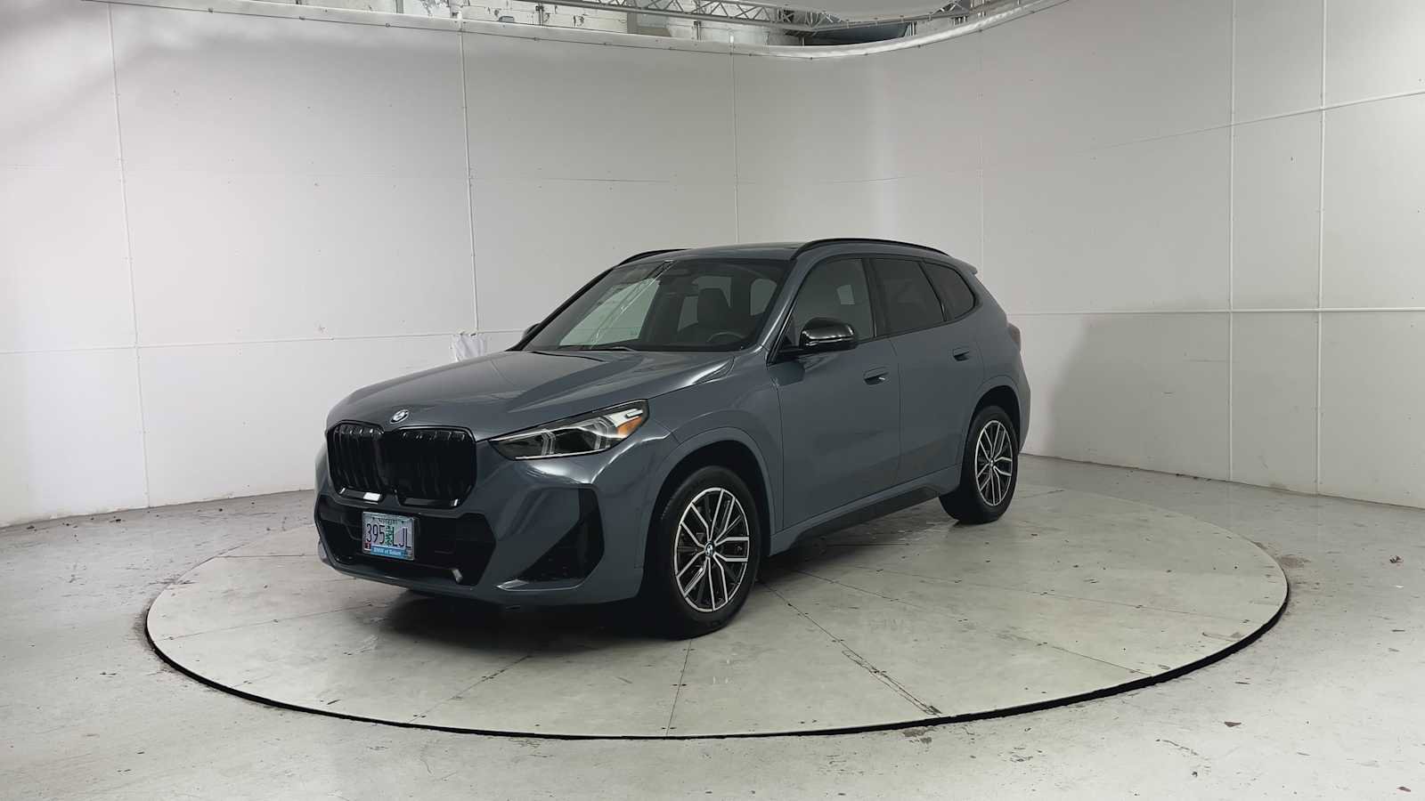 Used 2023 BMW X1 xDrive28i w/ Premium Package image 6