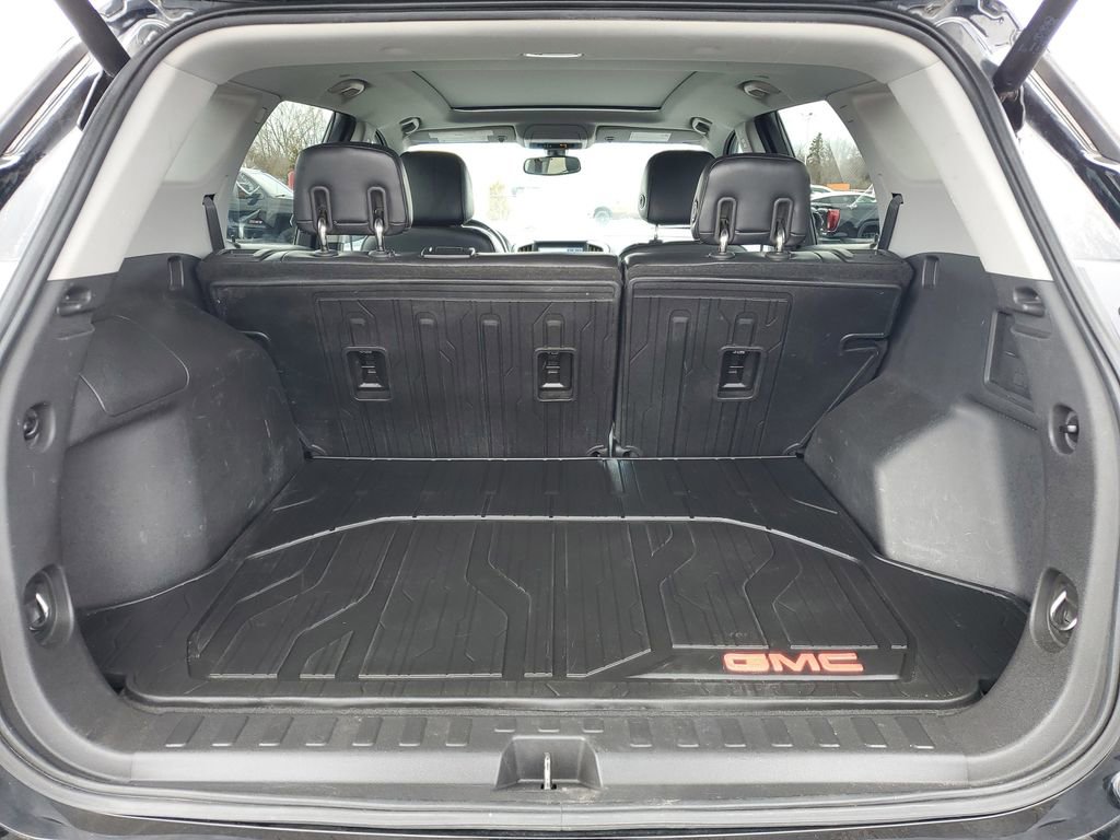 Used 2019 GMC Terrain SLT w/ Preferred Package image 16