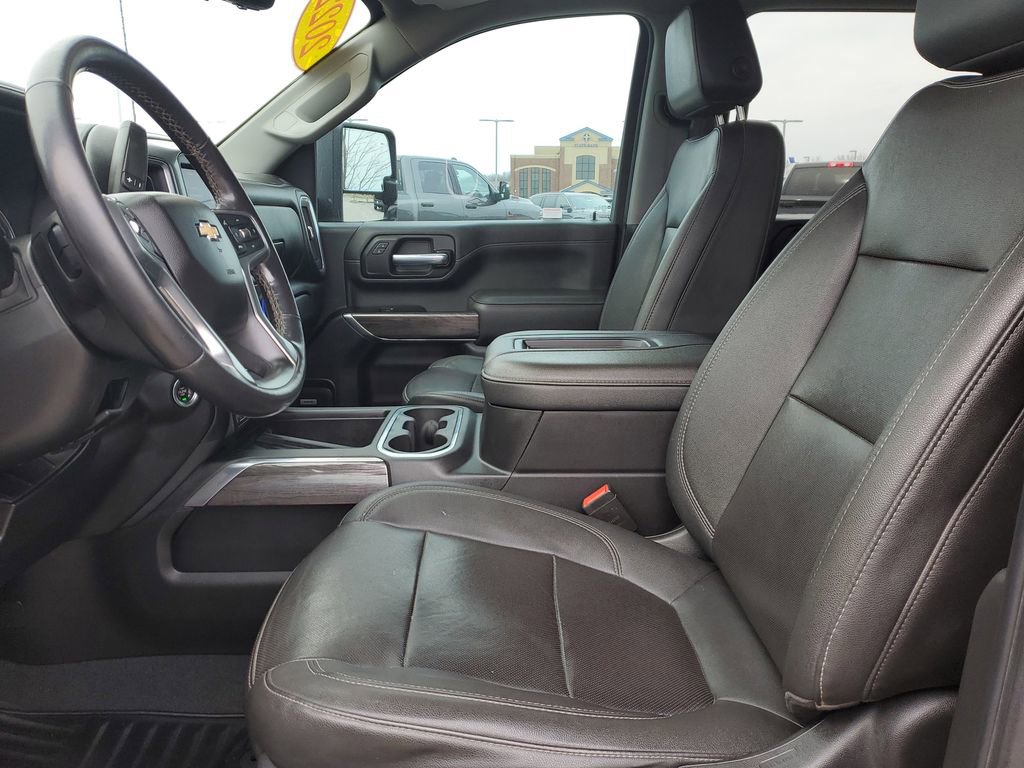 Used 2022 Chevrolet Silverado 2500 LTZ w/ LTZ Plus Package AWD/4WD image 18