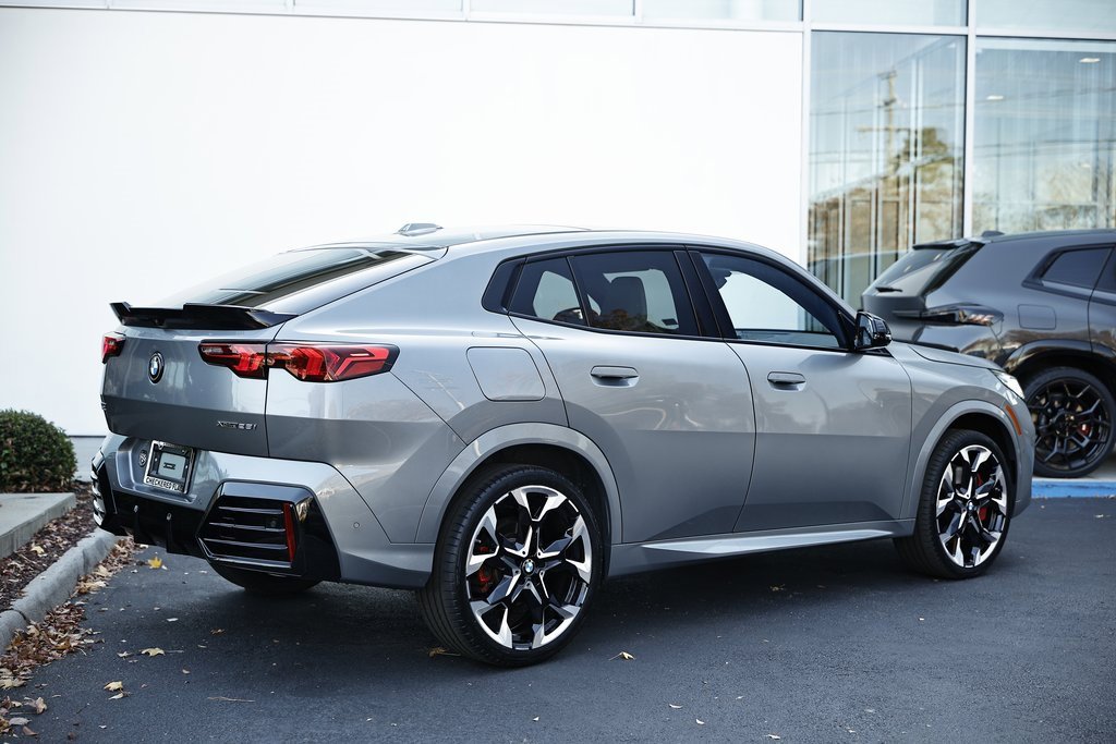 Certified 2025 BMW X2 xDrive28i w/ Technology Package image 7