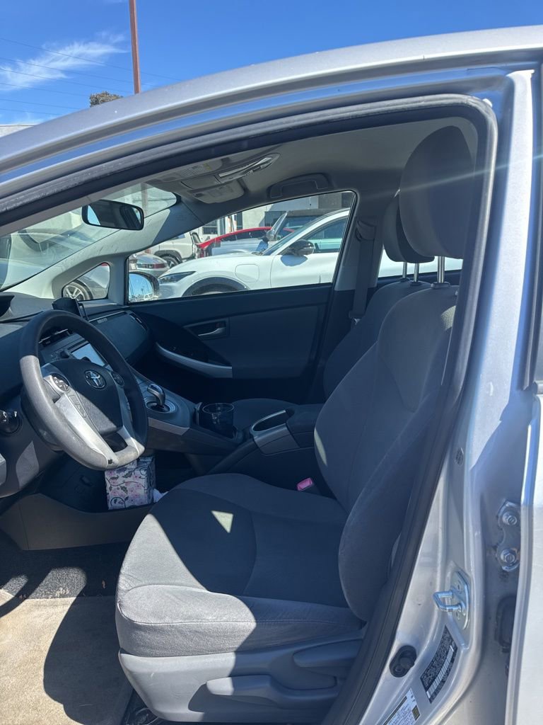 Used 2013 Toyota Prius One image 3