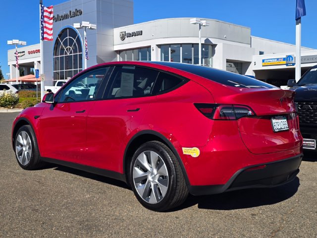 Used 2022 Tesla Model Y Long Range AWD/4WD image 6