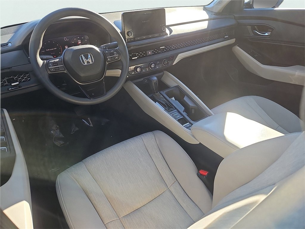 Certified 2023 Honda Accord EX image 11