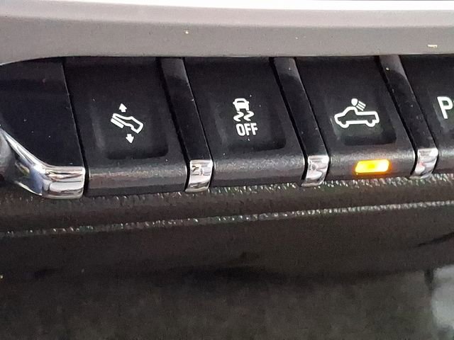 Used 2016 GMC Sierra 2500 SLE w/ SLE Preferred Package image 28