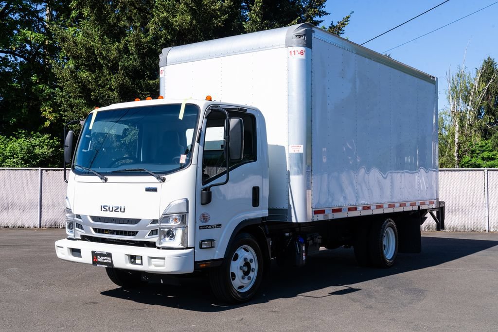 Used 2023 Isuzu NPR RWD image 3