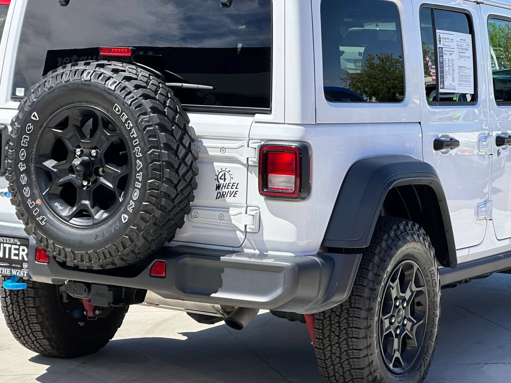 Certified 2023 Jeep Wrangler Unlimited w/ Sun & Screen Package AWD/4WD image 10