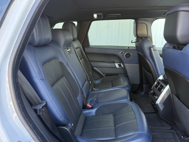 Used 2019 Land Rover Range Rover Sport HST AWD/4WD image 32