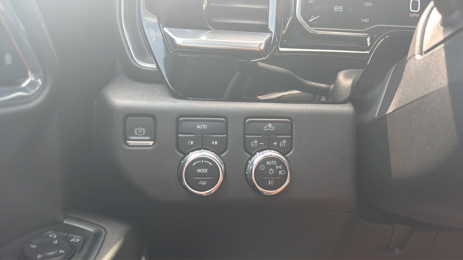 Used 2023 GMC Sierra 1500 Elevation w/ LPO, Elevation Black Package AWD/4WD image 14