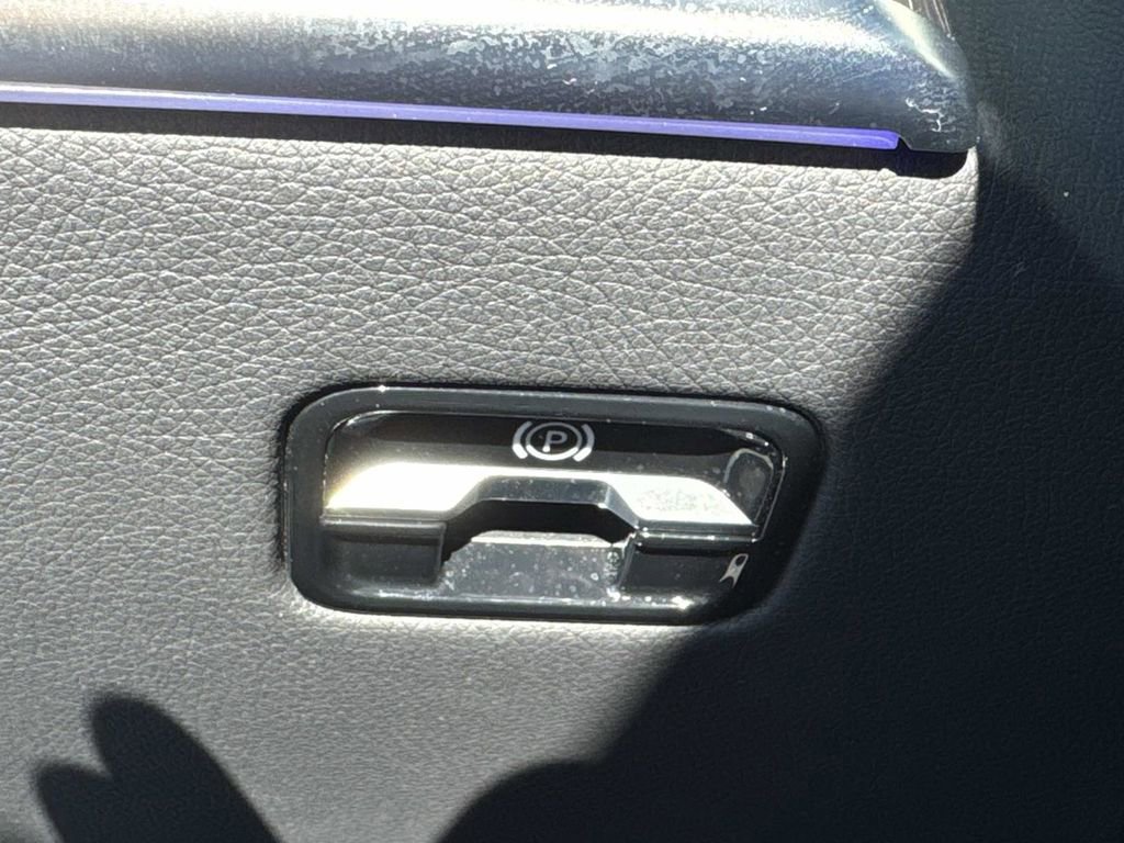 Certified 2023 Mercedes-Benz S 500 4MATIC w/ AMG Line image 28